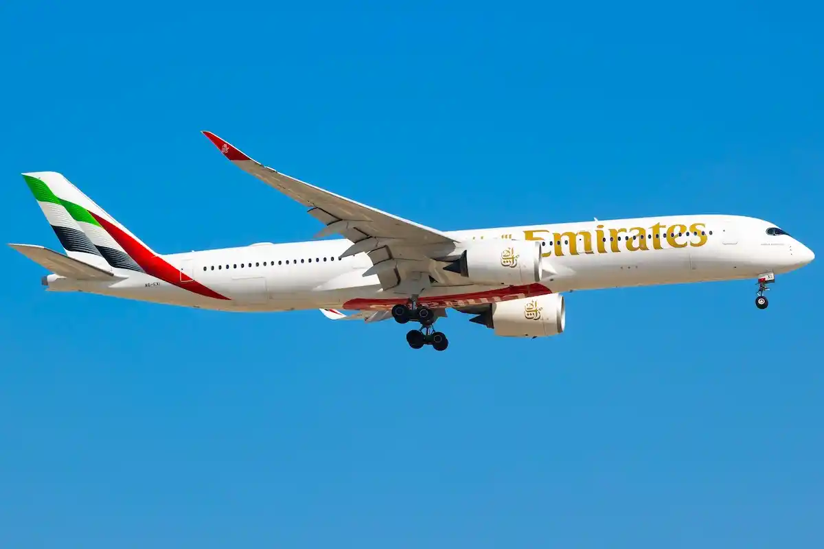 Emirates Airbus A350-900 (A6-EXI) Landing at Dubai International Airport