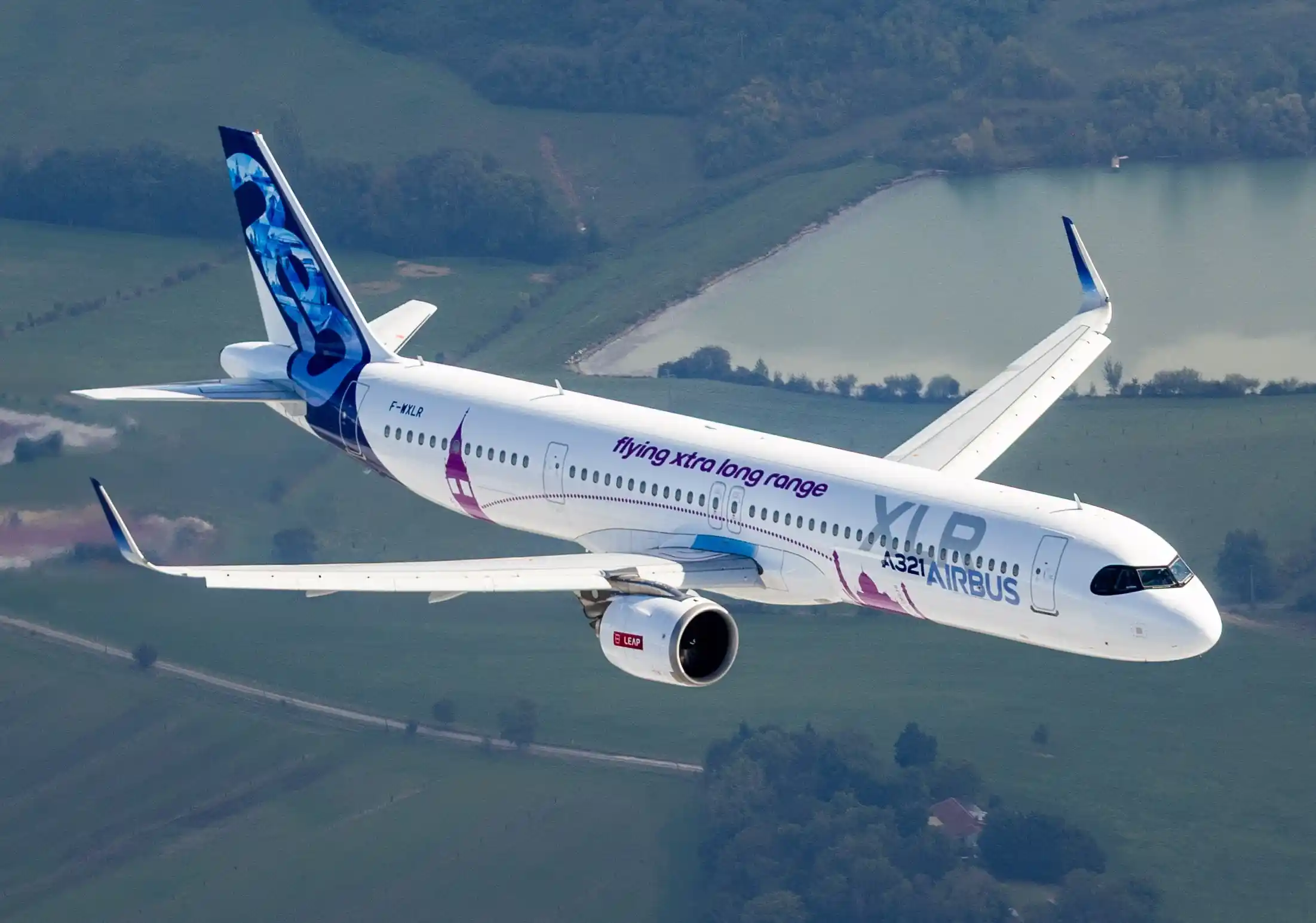 An Airbus A321XLR during a family flight photoshoot