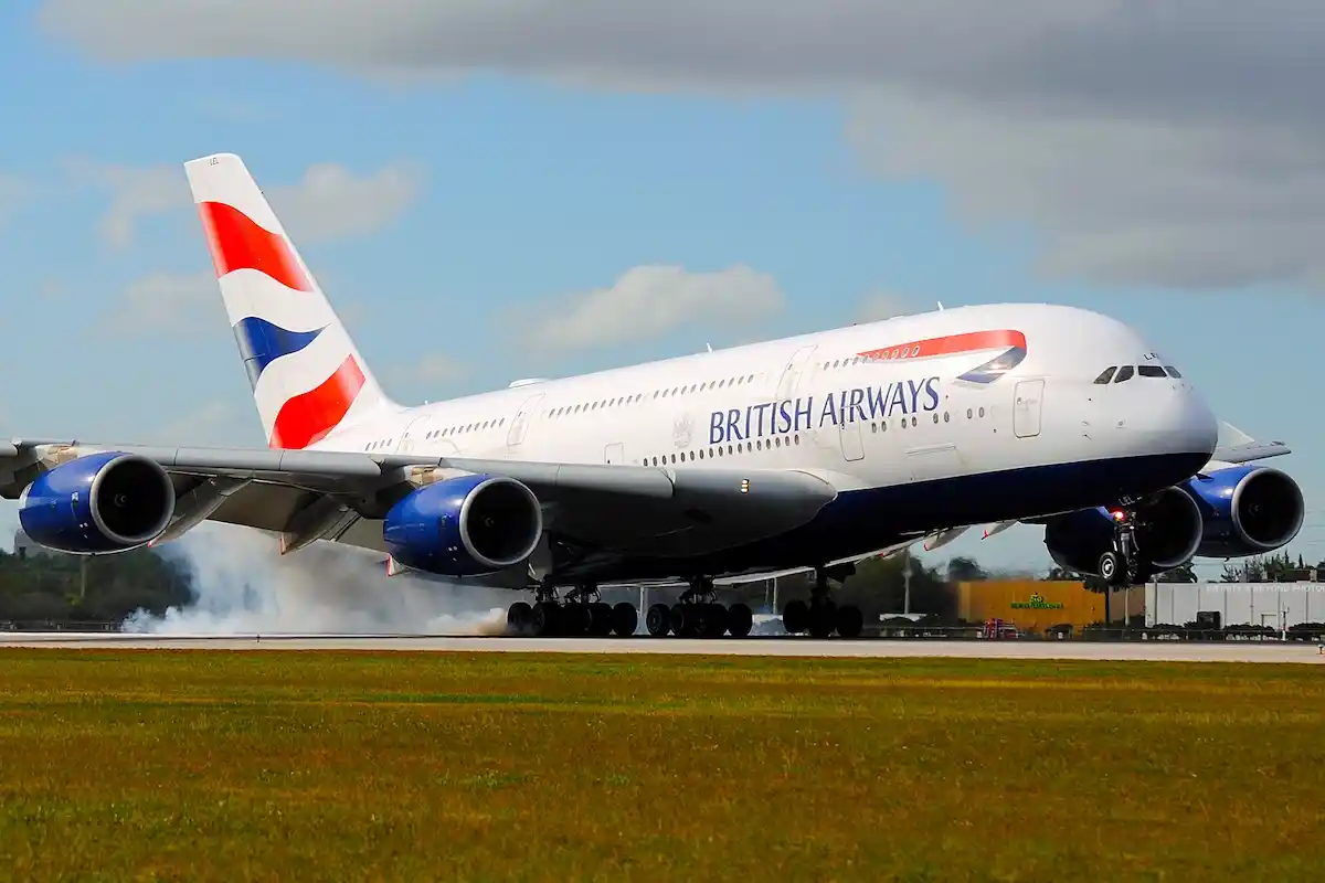 A British Airways Airbus A380-800 landing in Miami