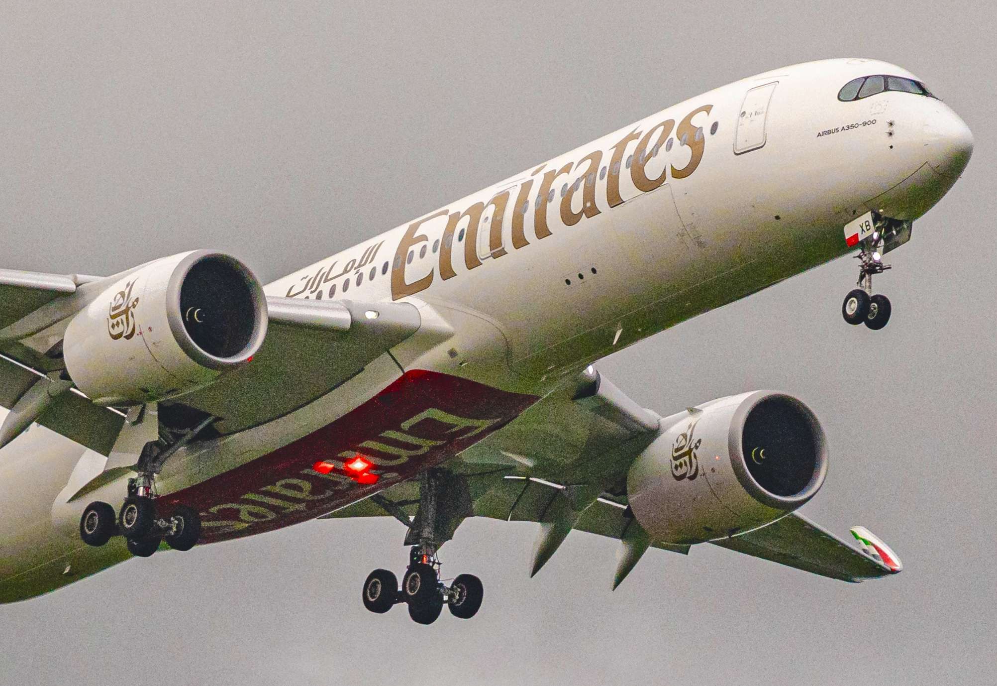 Emirates - Airbus A350-941 (A6-EXB)