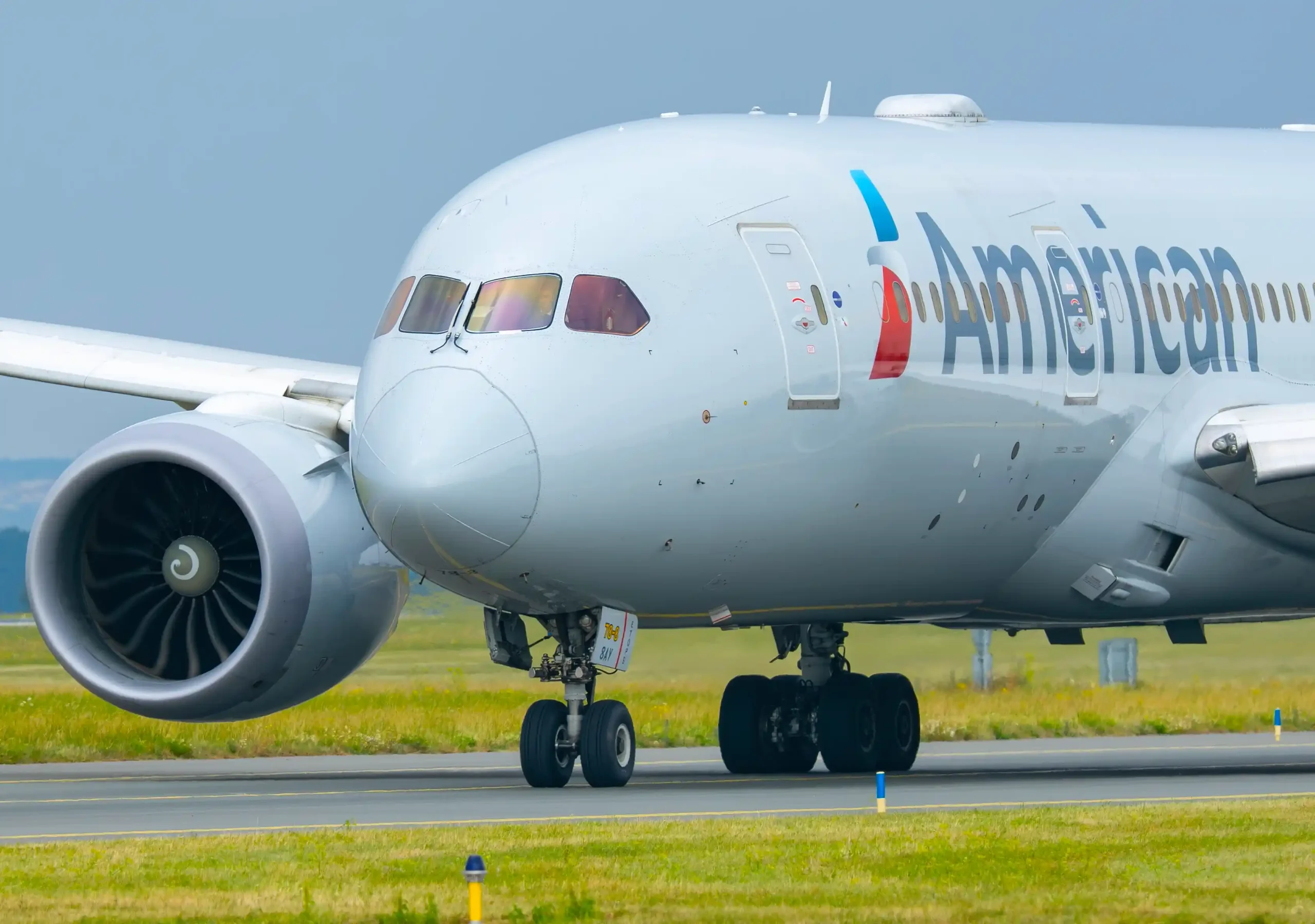 American Airlines Boeing 787-8 Dreamliner N871AY taxis at Prague Airport