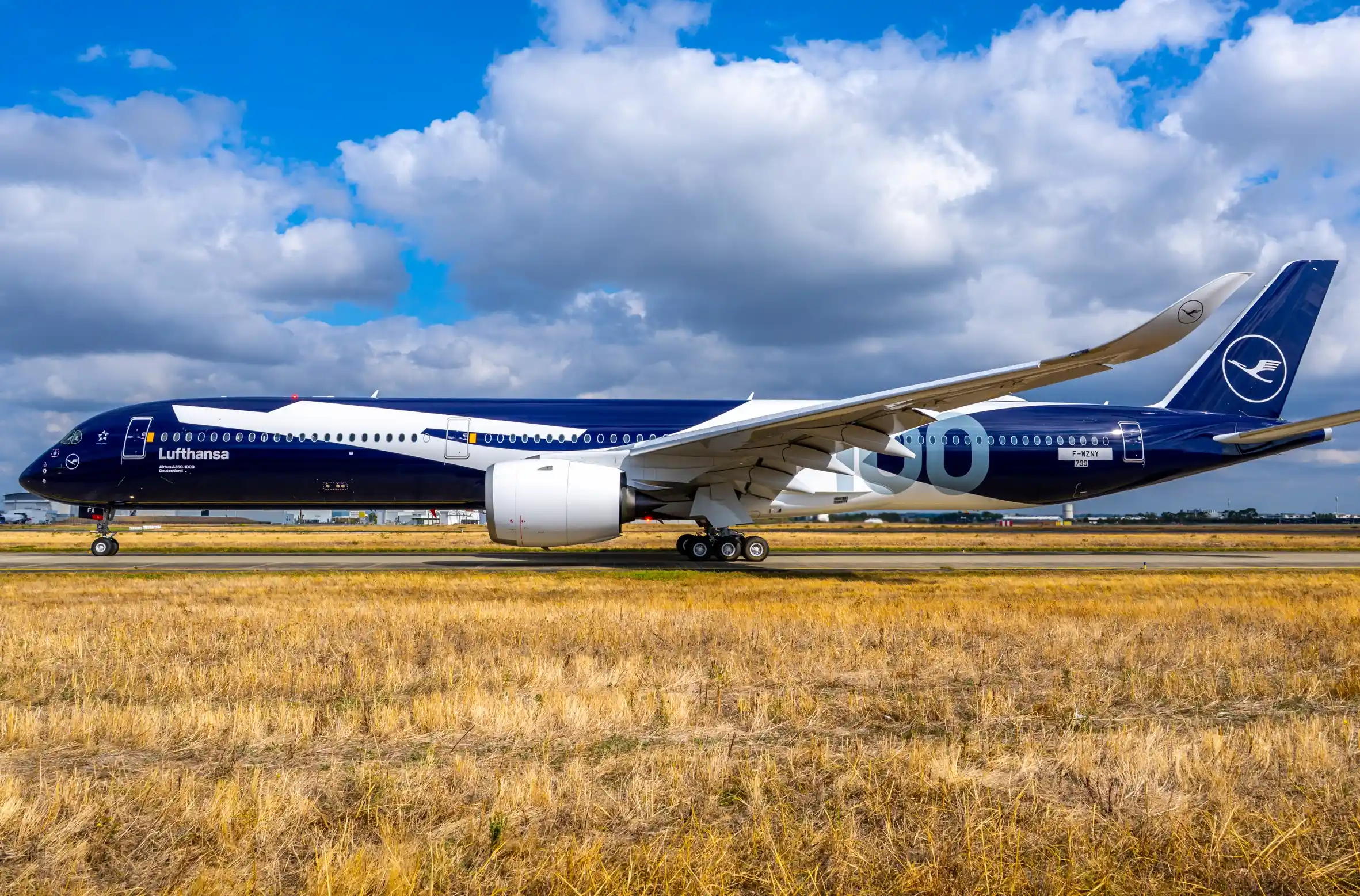 Lufthansa Airbus A350-1000